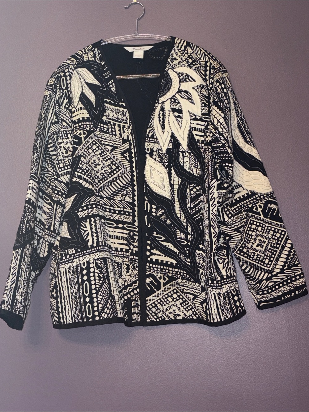 Gorgeous Tanjay Black & Tan abstract pattern Quilted Women's Jacket Large